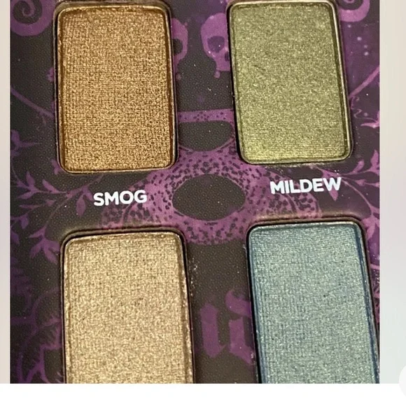 Urban Decay Eye Shadow 10 Shades Palette w/BRUSH - Picture 8 of 10